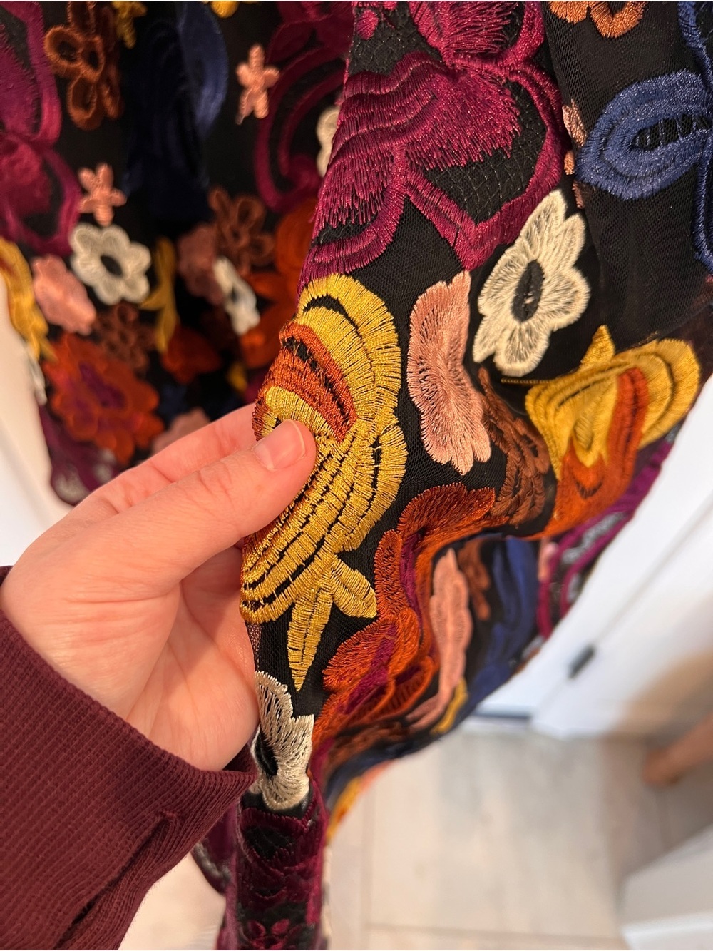 Alice + Olivia Floral Embroidered Wide Leg Pants - Picture 9 of 13